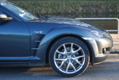 Remarquez les couleurs de la MG !!