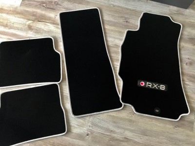 IMG_4048.JPG (87.53 Kio) Consulté 10178 fois Tapis de sol