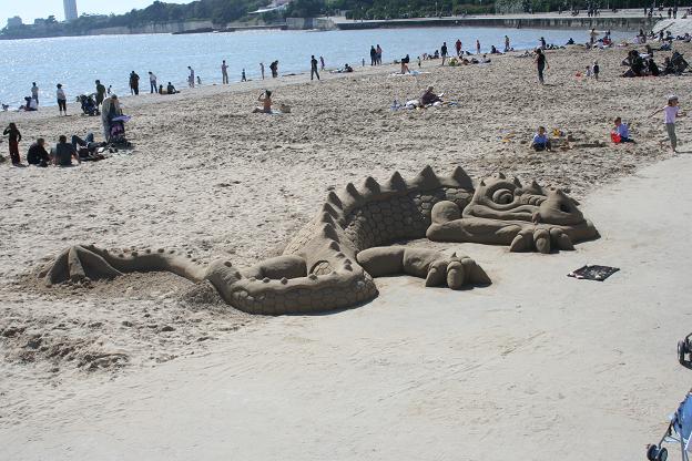 Quelques artistes sur la plage