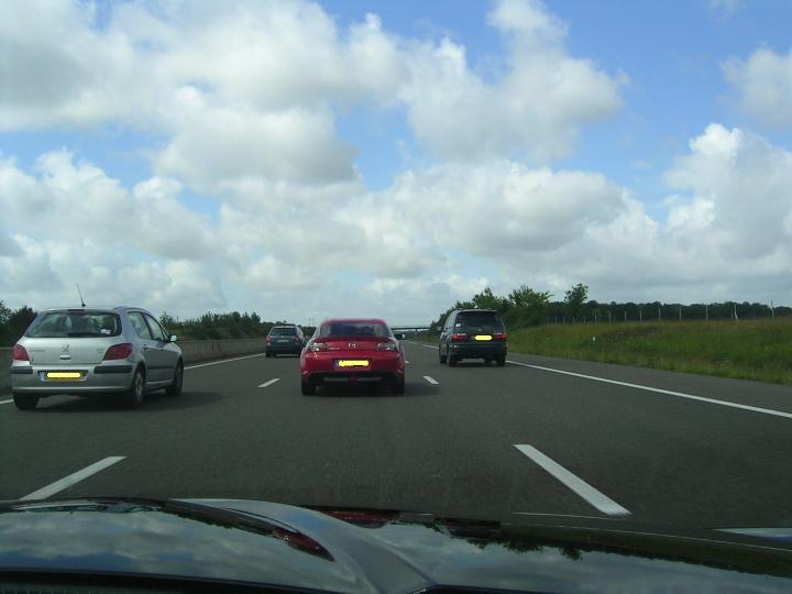 10000tr ouvre la route.jpg