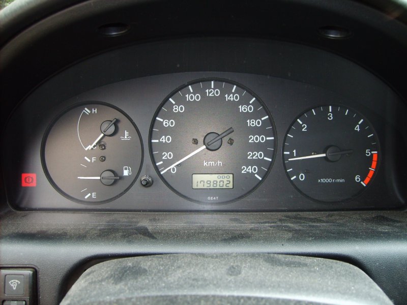 S5002002.jpg