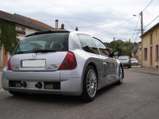 clio v6 1.jpg