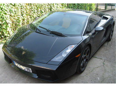 Gallardo 5.0V10 2004 33000km  99900€ Tel: 0142309000  Voilà si intéressé