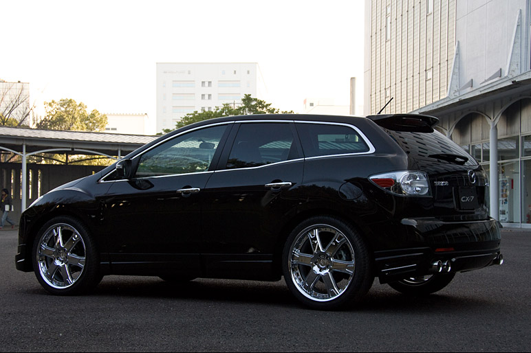 Mazda_CX7_02.jpg