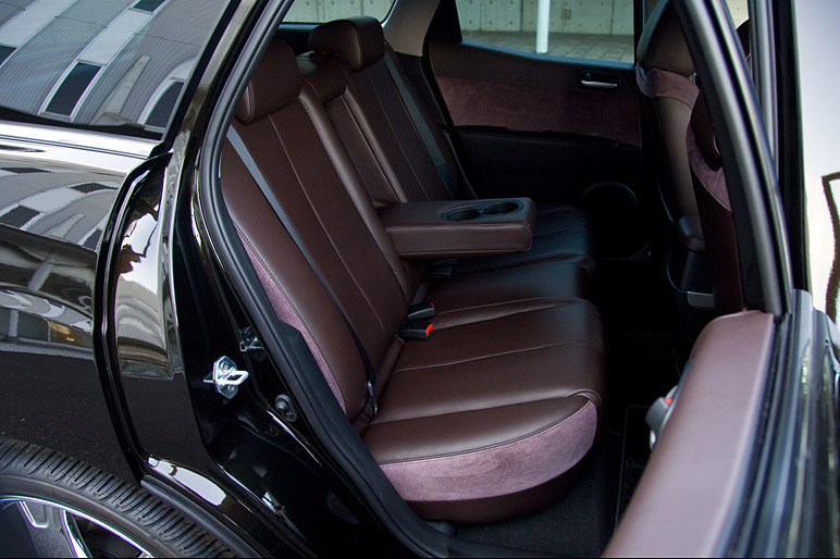 Mazda_CX7_12.jpg