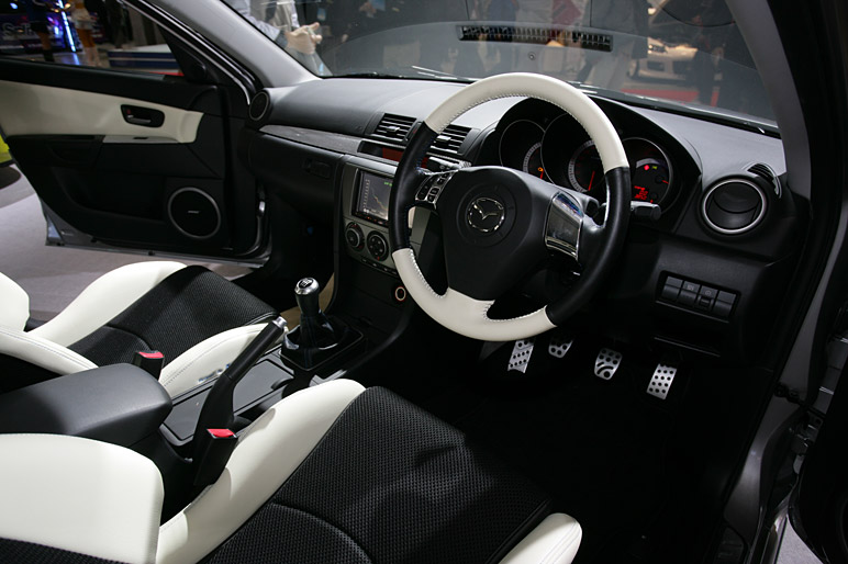 Mazda_3_32.jpg