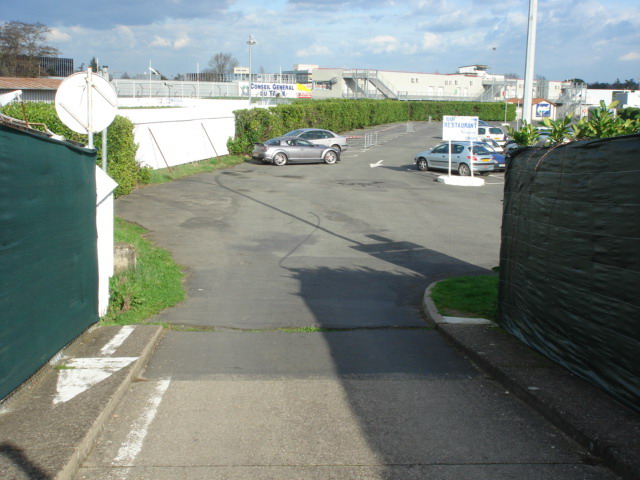 Parking.jpg