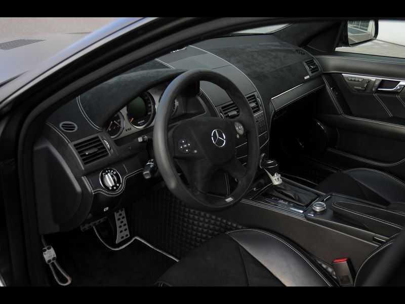 2008-Brabus-Bullit-Black-Arrow-based-on-Mercedes-Benz-C-Class-Dashboard-1920x1440 [800x600].jpg