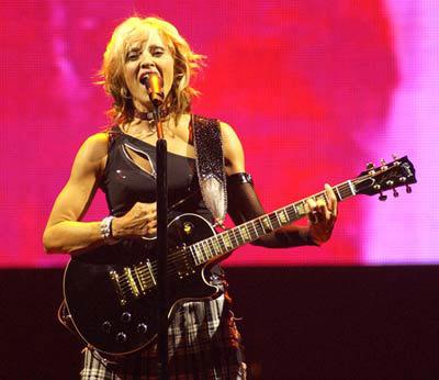 madonna_tour_los_angeles_2001.jpg