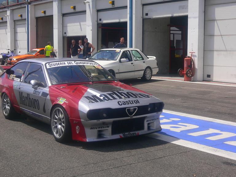 superbe Alfa qui tourne souvent partout, pas de bol fin de journée gros panache de fumée, soucis mécanique.