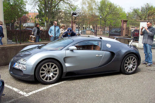 bugatti1.jpg