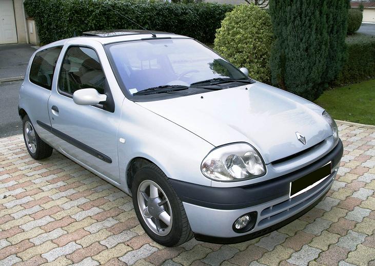CLIO POUR VENTE.jpg