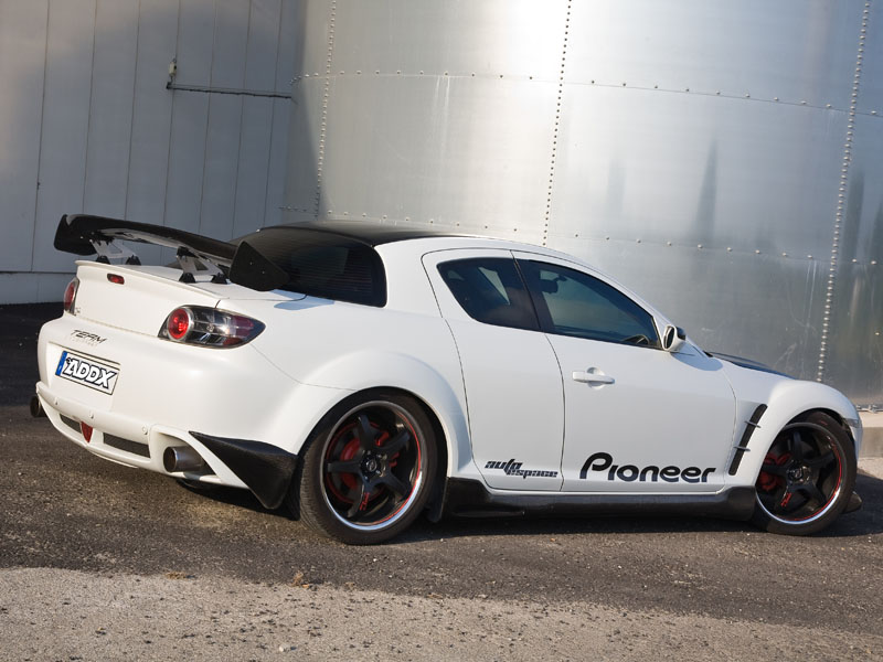 s35_nation75_rx8bw_auto06.jpg