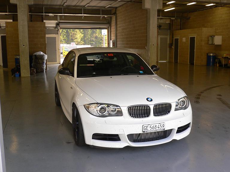 la 135i de CDR UK de toute beauté et qui marchait sévère , bravo au pilote !