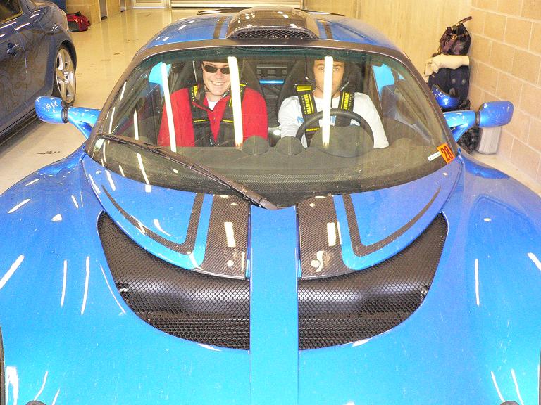 Pierre en pilote de l'Exige (il marchait drôlement bien au Ring d'ailleurs, chapeau !) et Mayvin (Vincent) en copilote :))