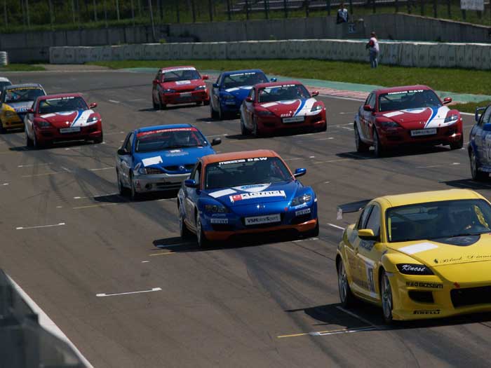 mazda_rx_8_kupa_01_08.jpg