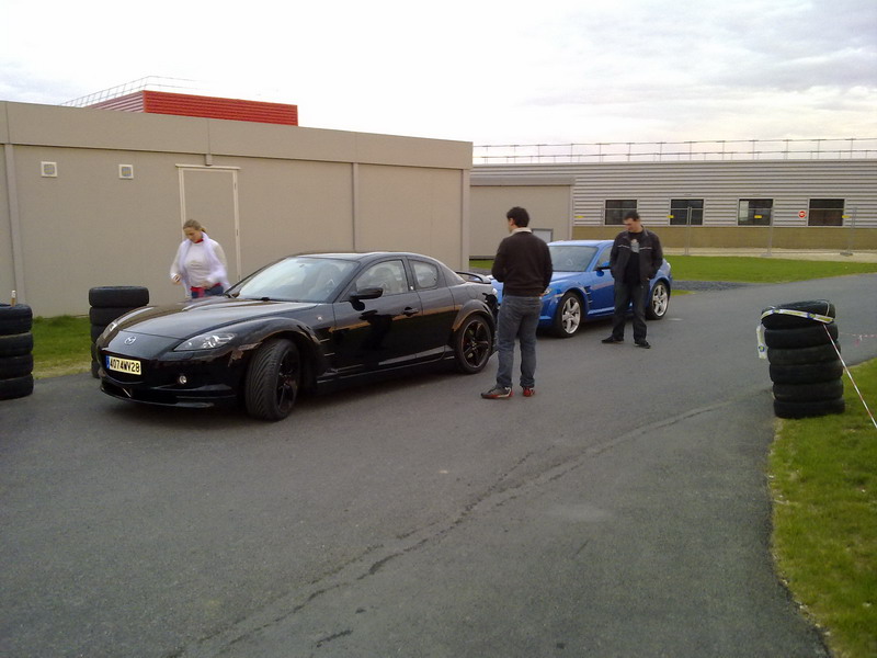 Les 2 premiers arrivés sur le circuit