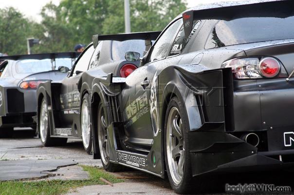Monster_garage_customs_mazda_rx8_jgtc_wide_body_kit.jpg