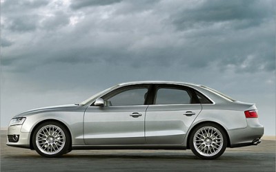 2009_audi_s4_details_1.jpg