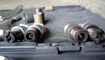 A gauche celles du rotor AV et à droite du rotor AR