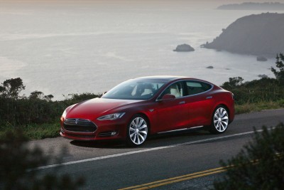 model-s-signature-red_1024x768_b.jpg