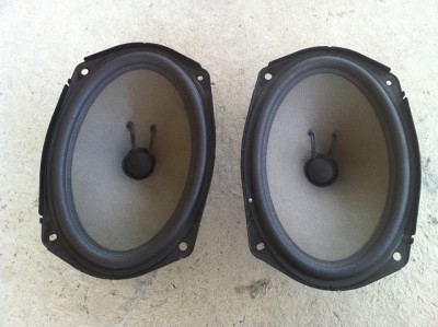 Haut parleur AR Bose : 30€