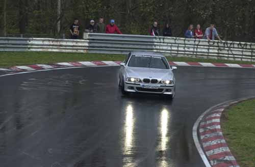 Ancien TAXI M5  ... sous la pluie ...