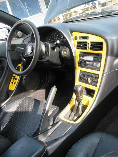 Celica-In02.JPG