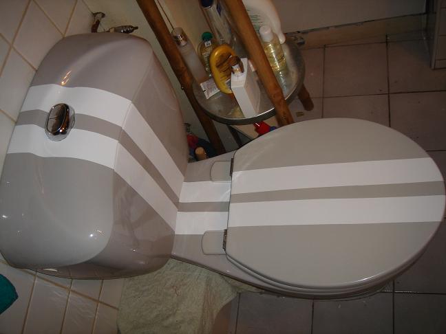 strtoilet.JPG