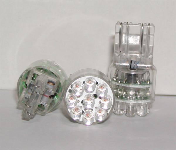 LED15R2.jpg