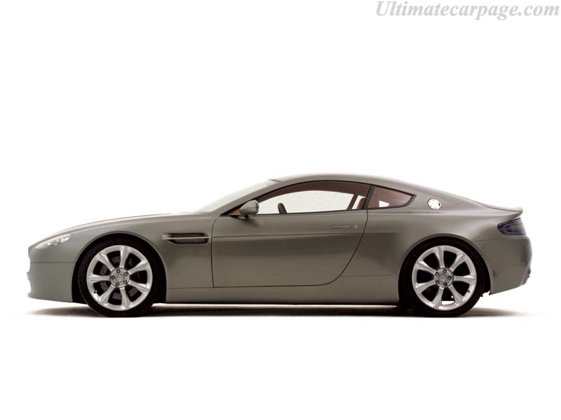 Aston Martin Vantage.jpg.jpg